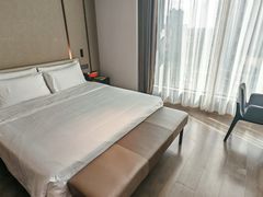-珠海拱北富华里环宇城亚朵酒店