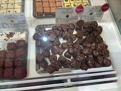 -VENCHI 闻绮(北京国贸商城店)