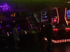 -Hooley's活利仕西餐厅(珠江新城店)