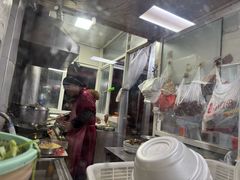 -小许三鲜砂锅馄饨店(家多乐烟酒店)