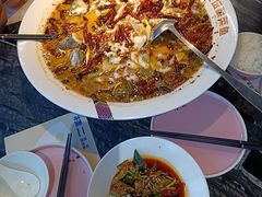-桂二老坛酸菜鱼(三街两巷店)