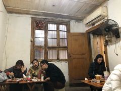 大堂-胡仁根胡记炸炸炸