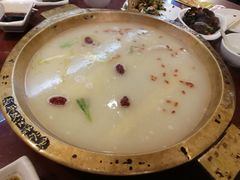 白汤乌鱼-颜氏双江清水鱼一养身火锅(磁器口店)