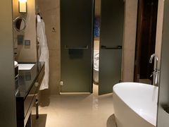 -广州天河希尔顿酒店