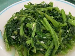 -鹤乡东北菜(崮山路店)