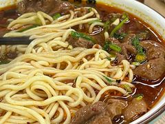-钢阳酸菜红烧牛肉面(季乐路店)