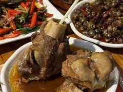 -李双猪·小龙虾·烧烤·羊肉煲(乐山店)