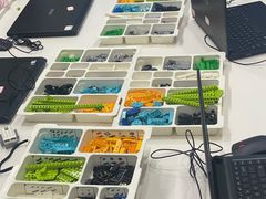 -童程童美·信息学竞赛·乐高机器人编程(长宁来福士校区)