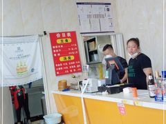-洪峰浩老北京烧饼夹肉(角门路店)