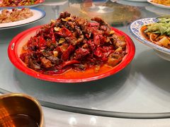 辣子鸡-柴窝堡22号辣子鸡·传承新疆菜