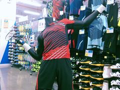 -迪卡侬(民族东店)