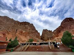 -天山神秘大峡谷