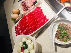 -海底捞火锅鲜切牛肉主题店(长寿路店)