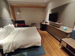 -珠海拱北口岸智选假日酒店