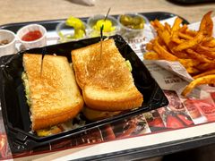 圣塔芭芭拉经典牛肉特堡-The Habit Burger Grill 哈比特汉堡(复兴soho店)