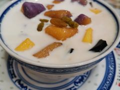 -广信牛奶甜品世家(台东店)