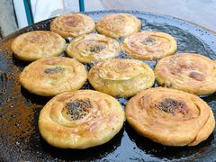 椒香牛肉锅盔-真心九龙王锅魁冒节子肥肠粉