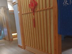 -浅水汤温泉(人民东路店)