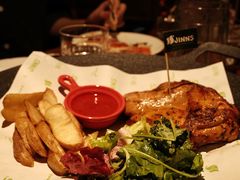 -JINNS锦时 steak&pizza(浸信会礼拜堂旧址店)