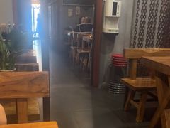 -万记麻辣烫国展总店