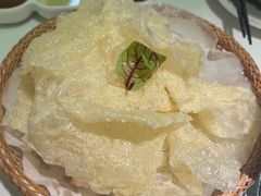 -洪氏嗨捞·广东猪肚鸡·椰子鸡火锅(西咸万象城店)