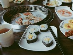 -海吃海喝海鲜烤肉餐厅