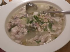 -严记小天府酸菜鱼(西四路店)