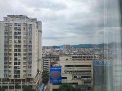 -汕尾巴黎半岛酒店