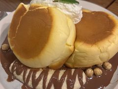 榛果巧克力奶油芝士舒芙蕾松饼-UPPER KITCHEN(延安路店)