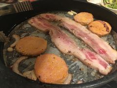 秀刀工猪五花-千纸鹤嫩汁烤肉(学府店)