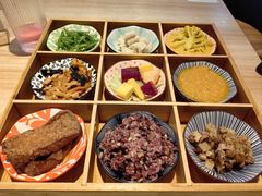 -轻蔬不用等·素食(江苏路店)