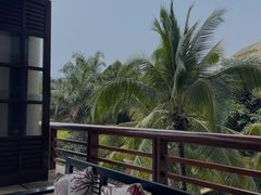 -亚龙湾喜来登·美景台大堂吧