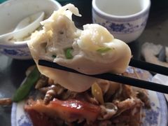 -方国老头包子·39年威海本地老字号•小船海鲜疙瘩汤