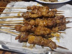 羊肉串-马路牙子地桌烤肉(工体店)
