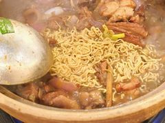 -胡须佬鸡煲四季火锅店(石厦西村直营店)