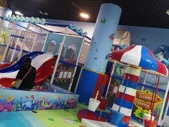 -青岛嘉年华主题乐园