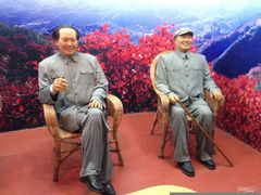 -厦门帷幕开啦红地毯蜡像艺术馆