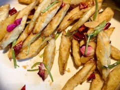 -八府香鸭·啫啫煲(华山路店)