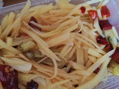 酸辣土豆丝-真味川菜(梅岭南路店)