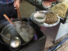 -潮镇老尾牛杂(环城西路店)