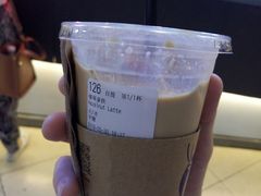 榛果拿铁-瑞幸咖啡(第一城店)