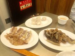 -胡须佬鸡煲四季火锅店(石厦西村直营店)
