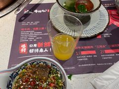 -牛村来人潮汕牛肉火锅(西单店)