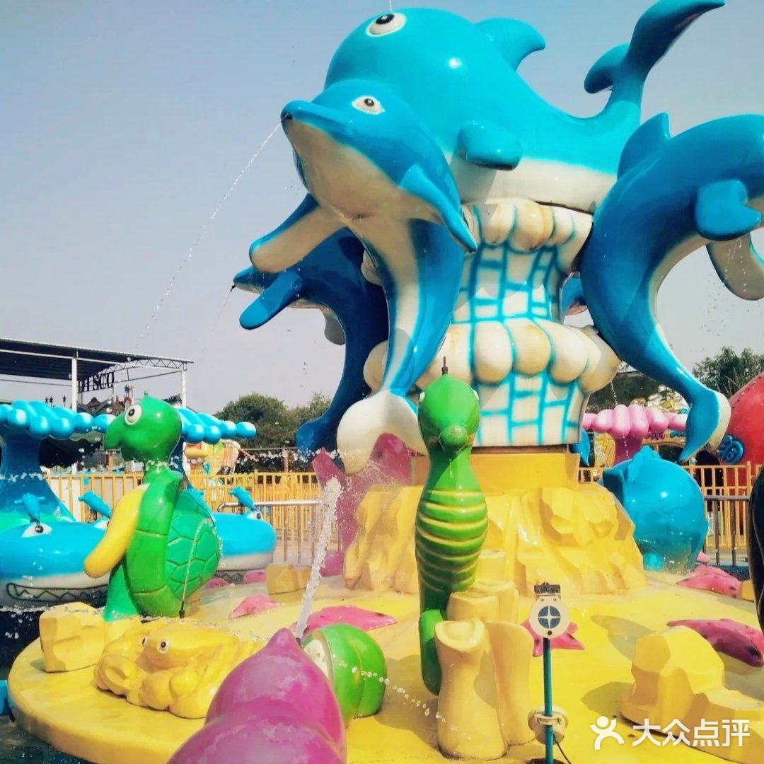来苏州欢乐岛游乐园感受夏日阳光的拥抱