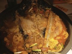 -鸣记脆皮烤鱼·海鲜烤鱼(三八广场店)