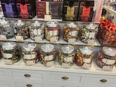 -张秉贵糖果专柜(北京市百货大楼店)