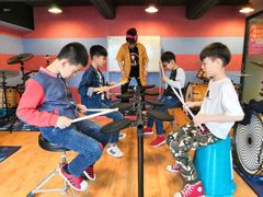 -COCO  BOMB国际流行音乐(爱琴海校区)