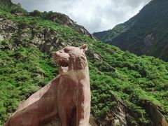 -丽江虎跳峡景区-售票处