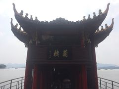iphone_upload_pic-西湖游船