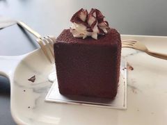 -UNI UNI(环亚凯瑟琳店)